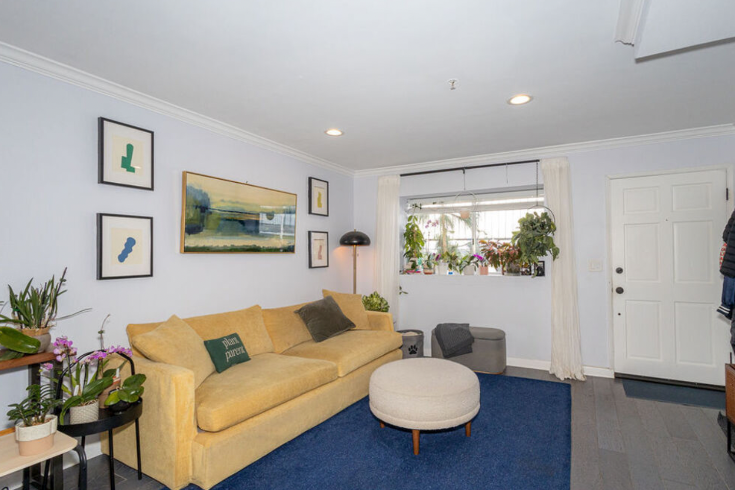 Living room at 611 Mound Avenue #E in South Pasadena