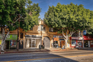 2105-2107 E Cesar Chavez Ave