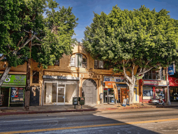 2105-2107 E Cesar Chavez Ave