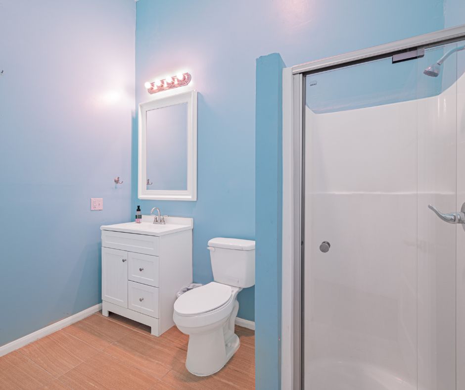13 5369 West Pico Boulevard lower unit bathroom 2