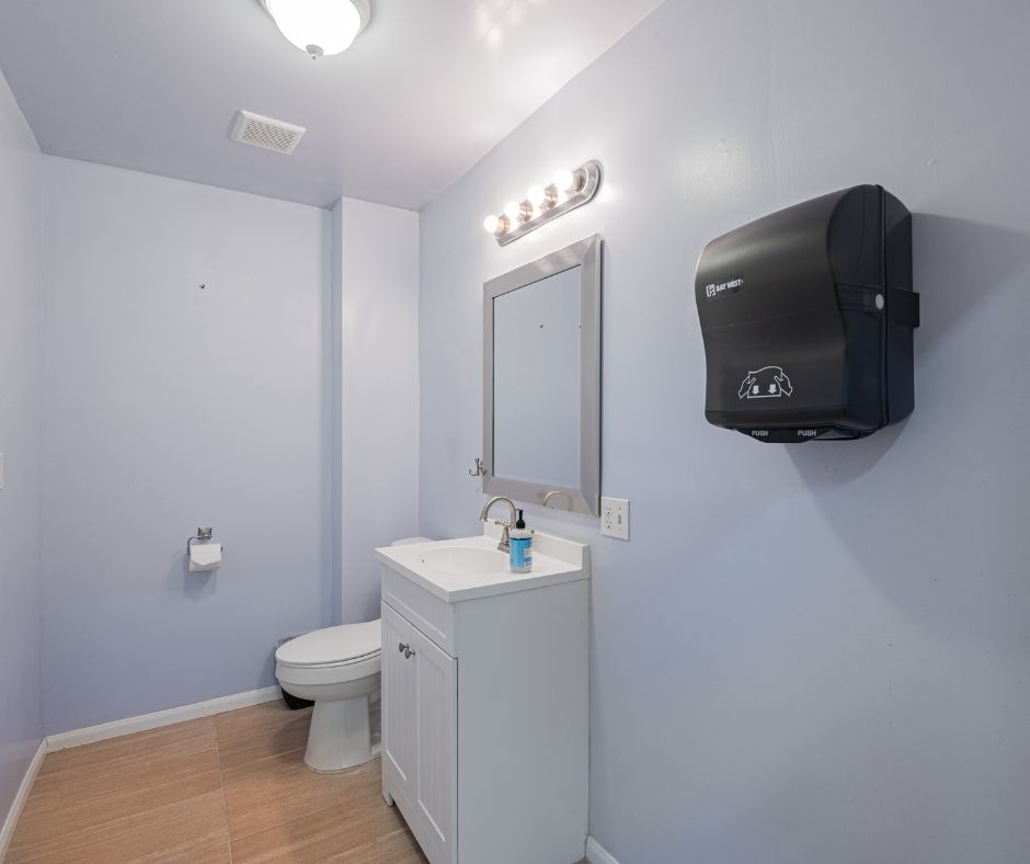 14 5369 West Pico Boulevard lower unit bathroom 3