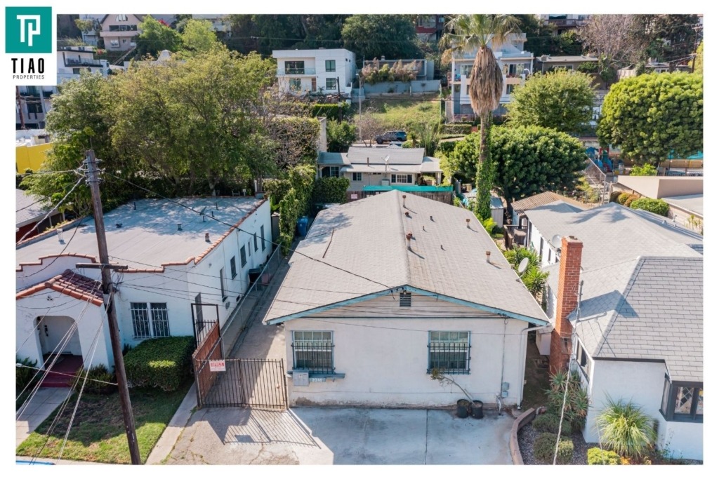 Front View - 2319 Griffith Park Blvd. Los Angeles