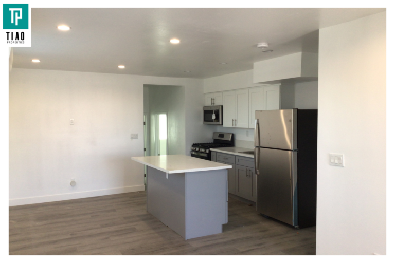 Interior kitchen of 5842 S Hoover Street