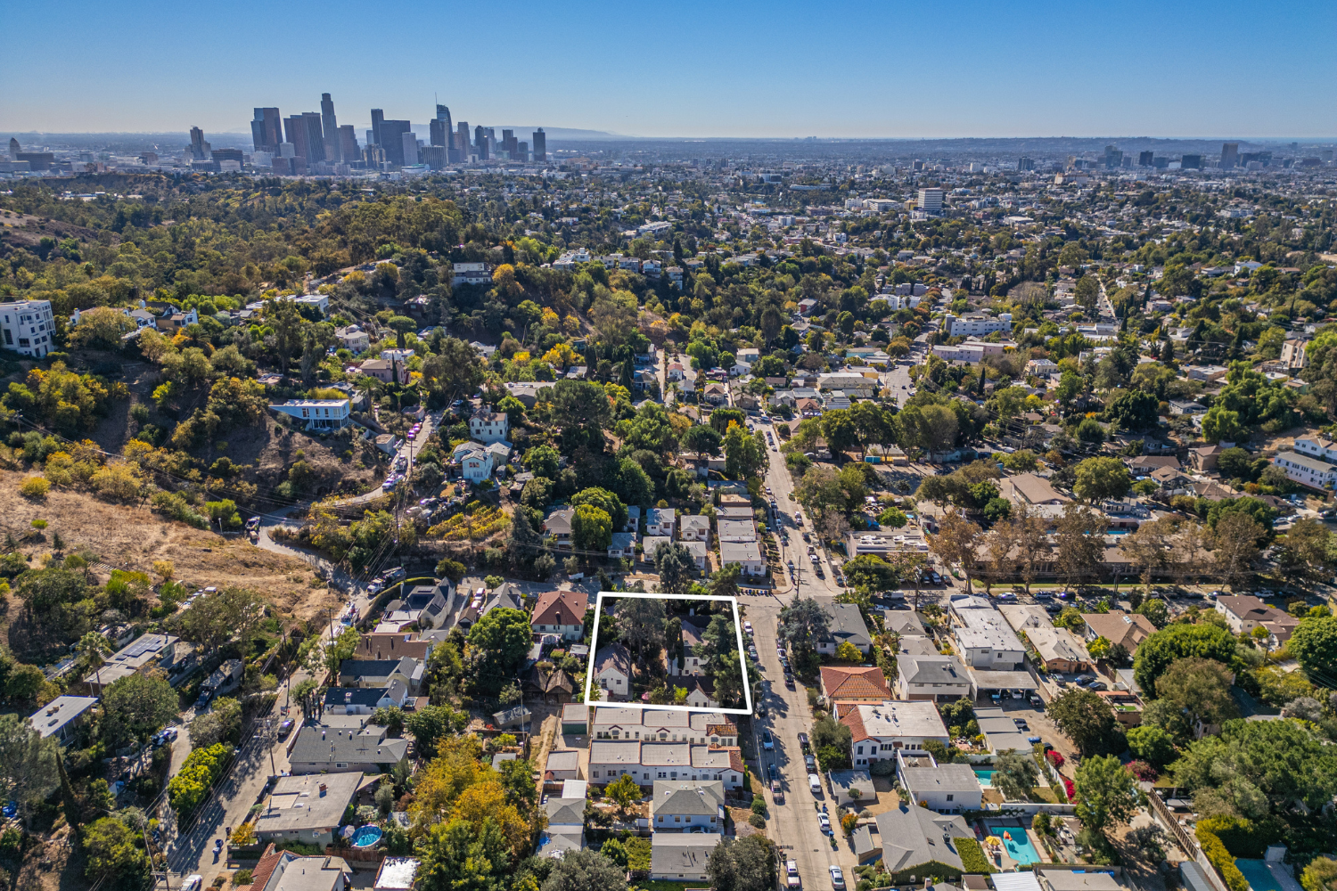 2 2106 Valentine St drone shot