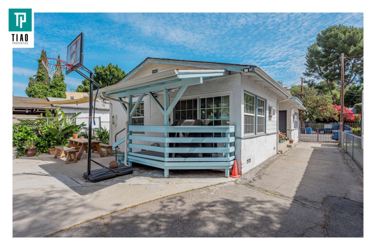 Front View - 2319 Griffith Park Blvd. Los Angeles