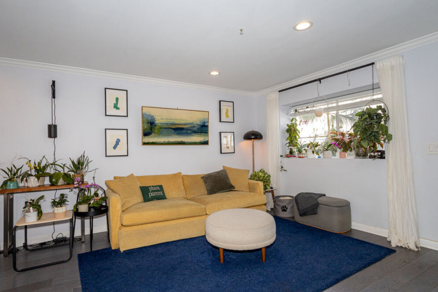 Living room at 611 Mound Avenue #E in South Pasadena