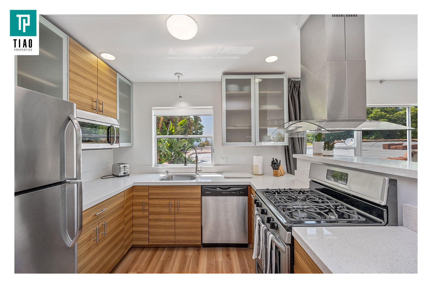 501-515 N San Vicente Blvd West Hollywood