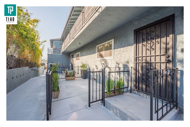 619 N La Fayette Park Pl