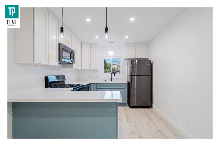 619 N La Fayette Park Pl