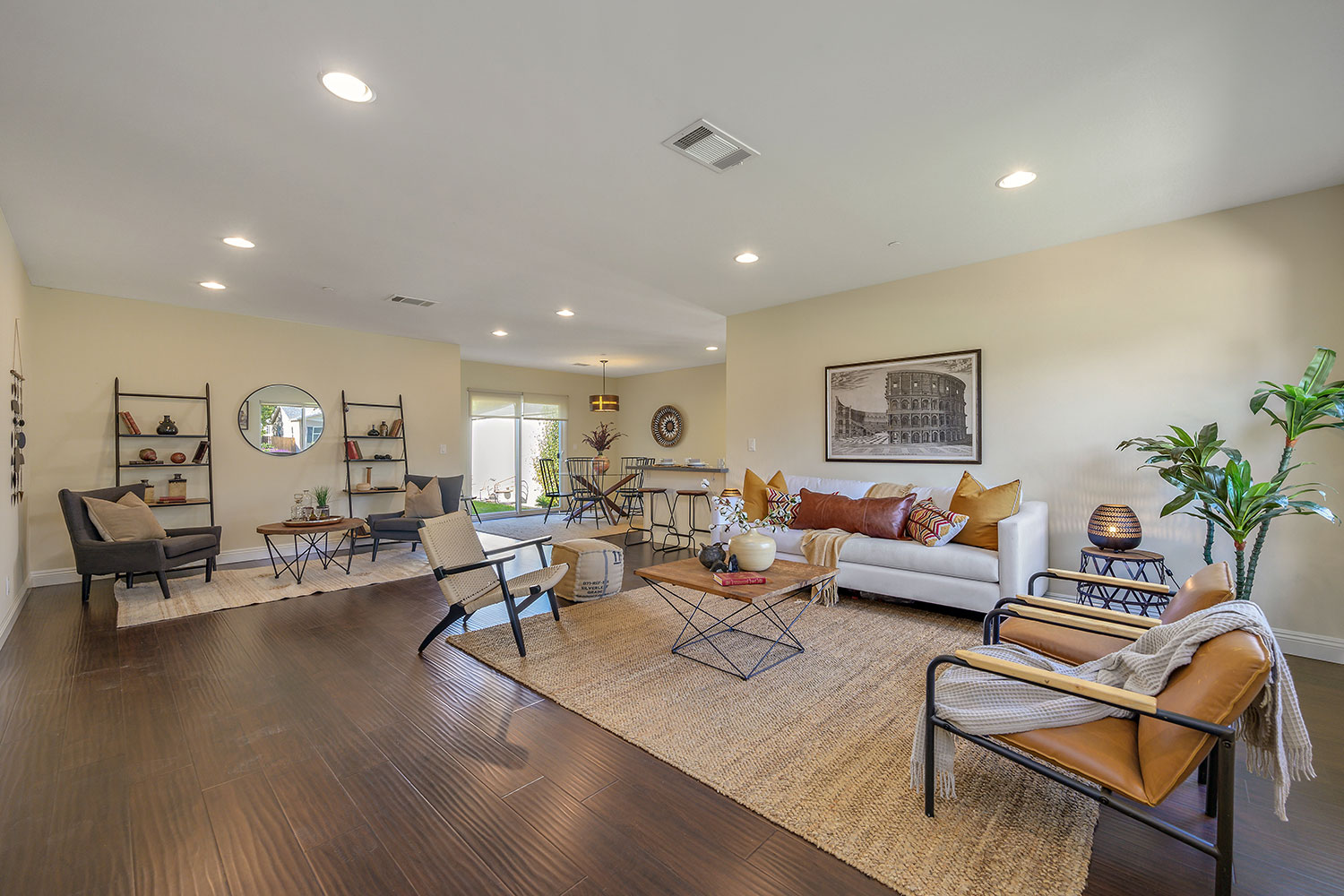 Living Room of 803 N Sparks St Burbank