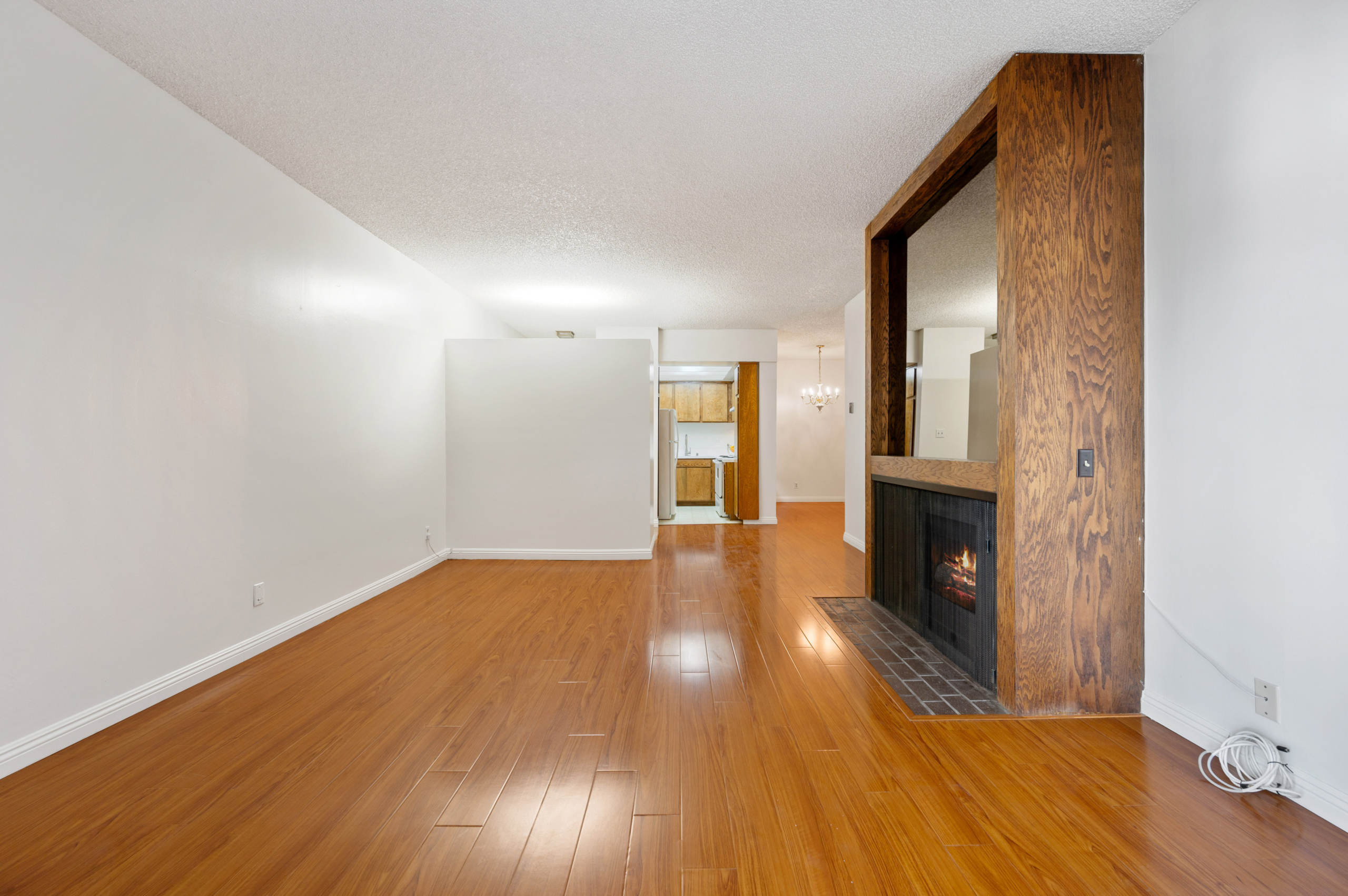 Living room of of 440 Veteran Ave #307 Westwood