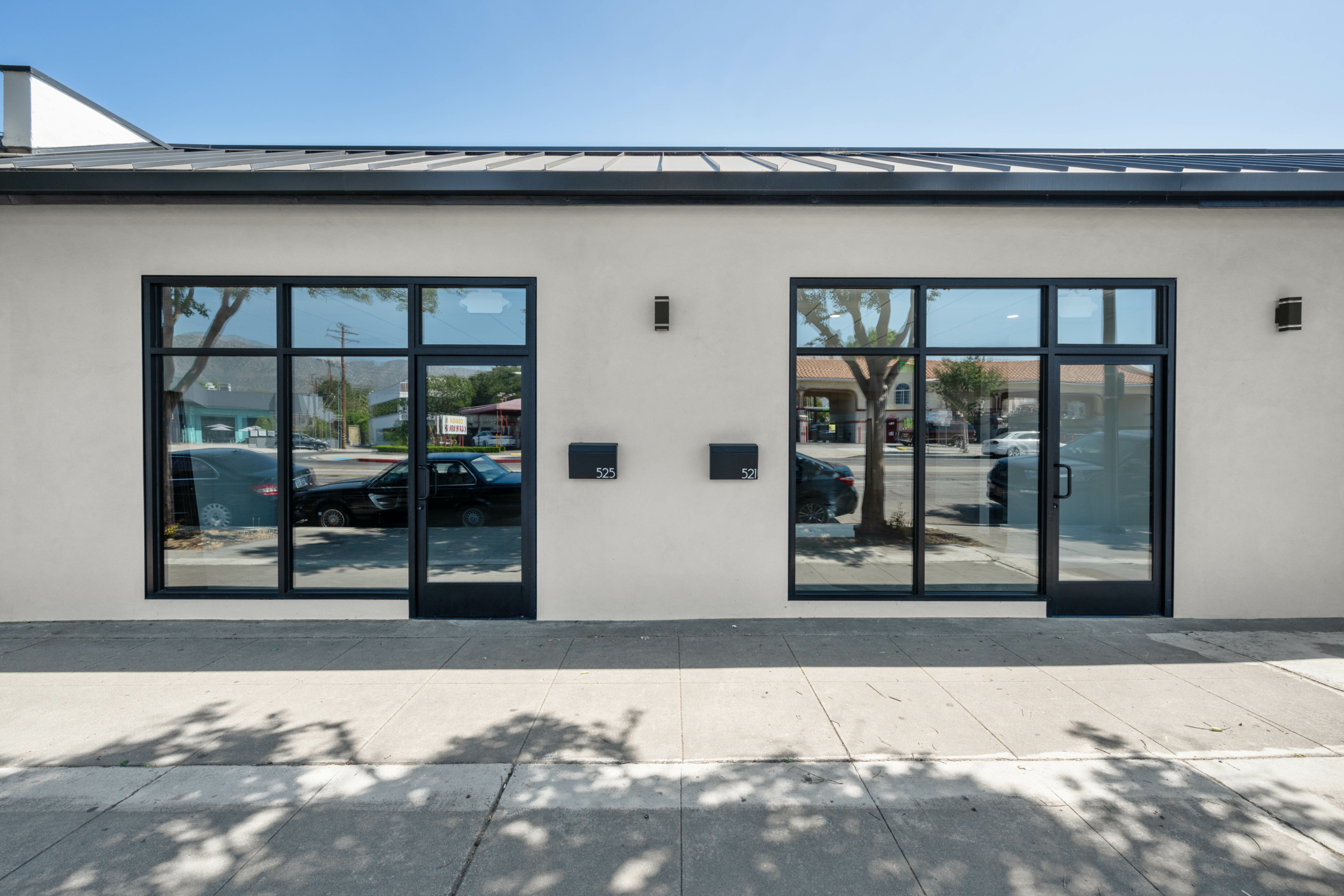 521 S Victory Blvd Burbank CA 91502